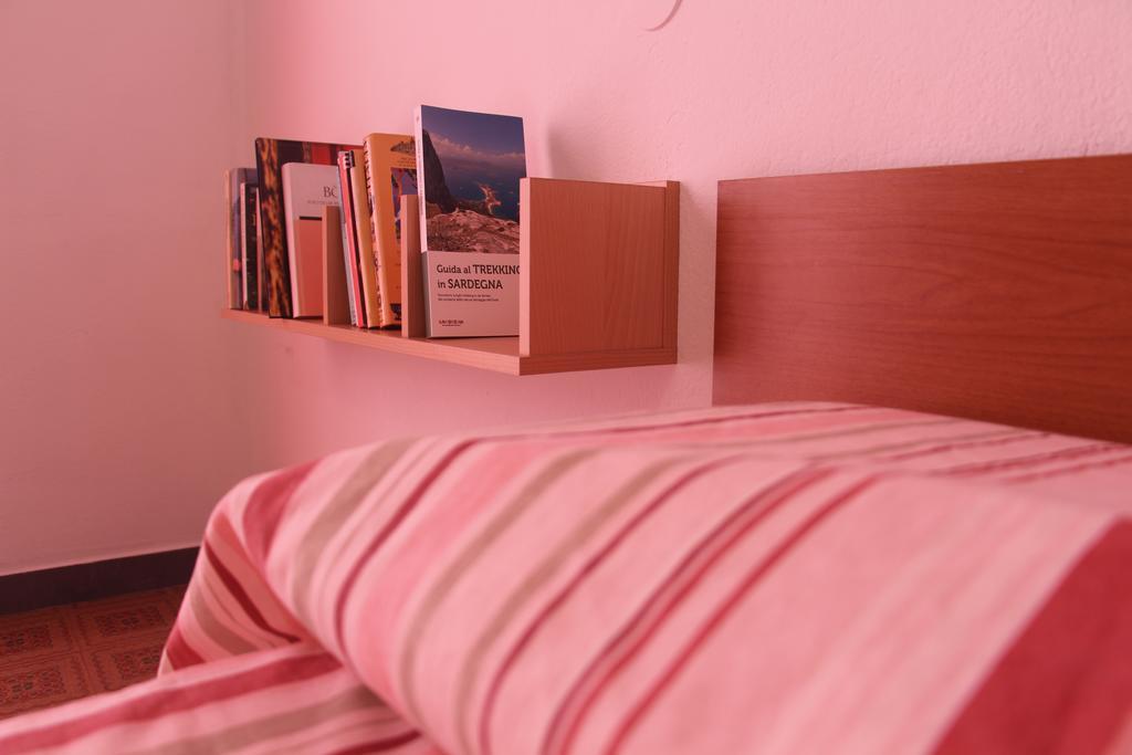 Gottardo Bed & Breakfast Monserrato Dış mekan fotoğraf